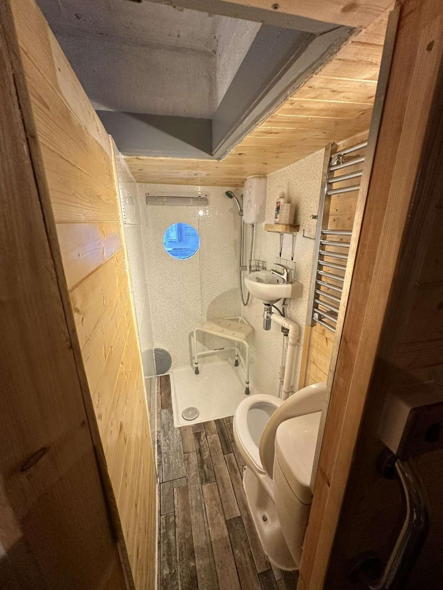 The Old Water Pumping Station Quirky Underground Hobbit House Apartment Penzance Exterior photo