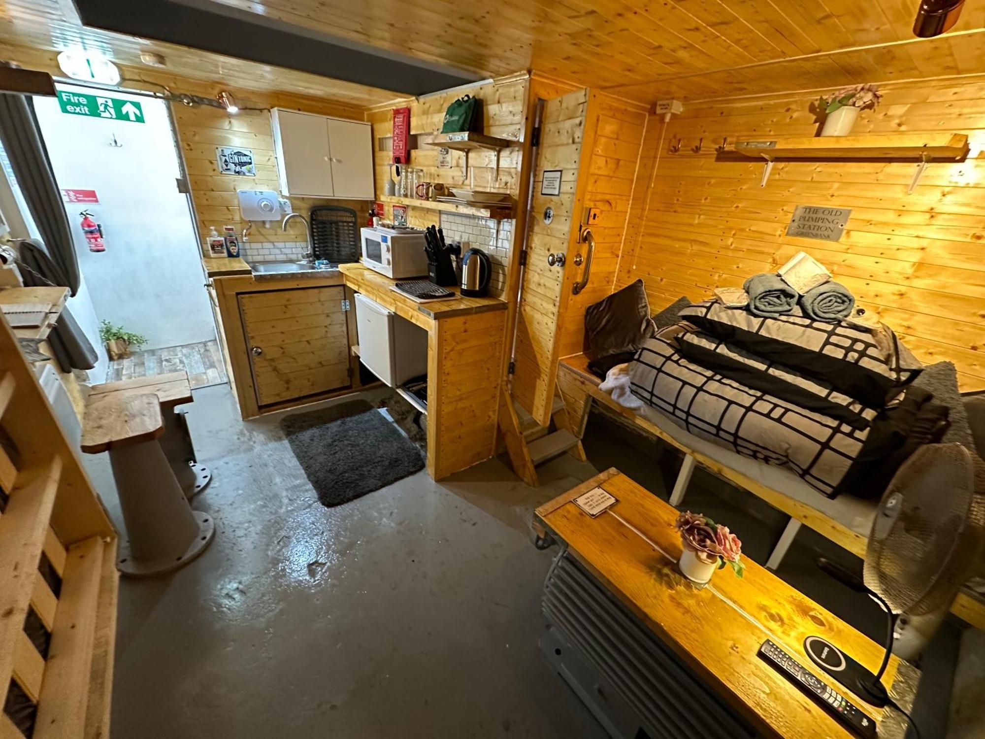 The Old Water Pumping Station Quirky Underground Hobbit House Apartment Penzance Exterior photo