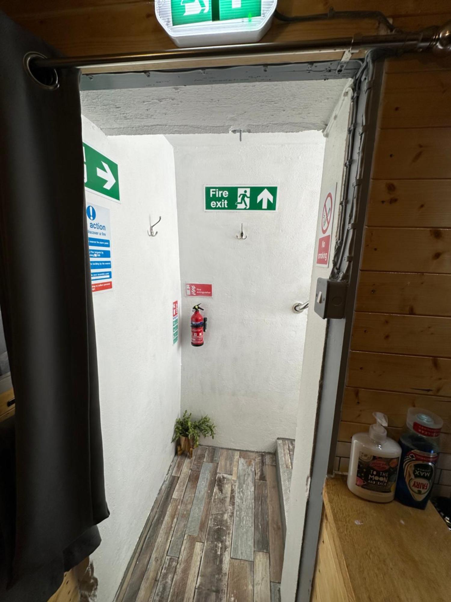 The Old Water Pumping Station Quirky Underground Hobbit House Apartment Penzance Exterior photo